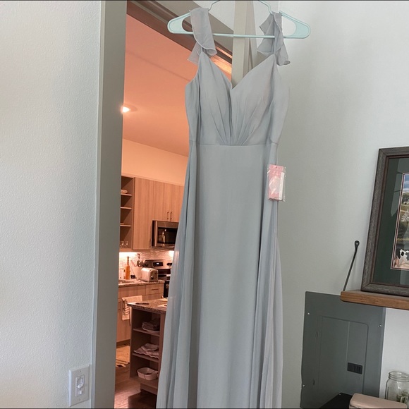 Long Dress - Picture 2 of 5